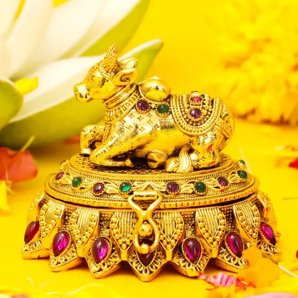 Gold_Plated_Nandi_Handcrafted_Sindoor_Box_T_67_Green