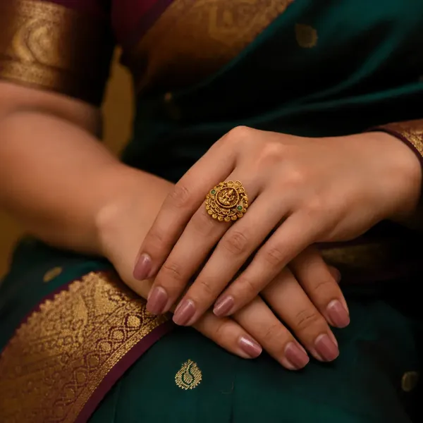 South_Indian_Laxmi_Gold_Plated_Antique_Ring_V_1984_Green
