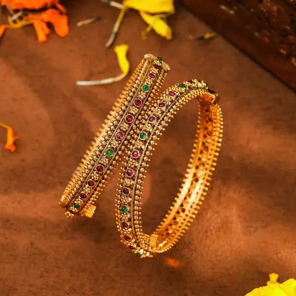 Handcrafted_Antique_Paired_Bangle_V_1824_Green_Pack_Of_4