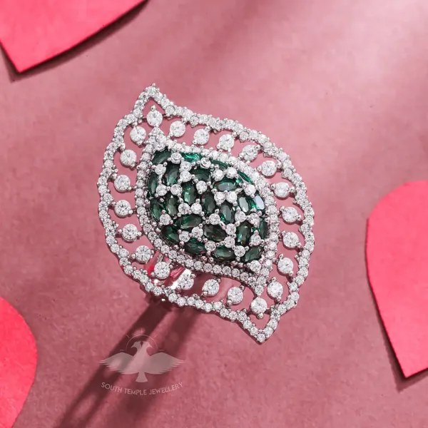 Classic_Silver_Plated_Diamond_Finish_Ring_Green