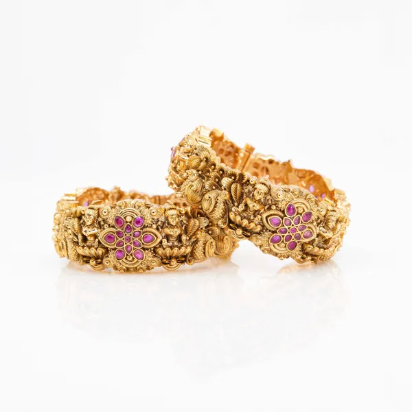 Divine_Lakshmi_Antique_Temple_Bangle_V_1265_Red