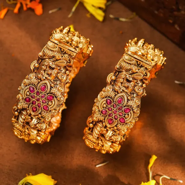 Divine_Lakshmi_Antique_Temple_Bangle_V_1265_Red