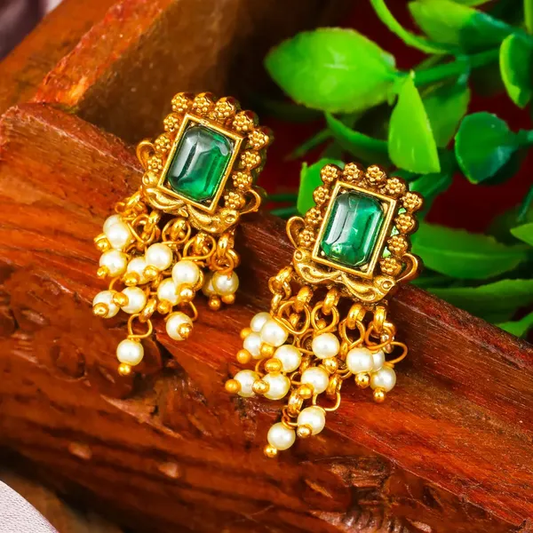 Heritage_Temple_Pearl_Bali_Earrings_Ruby_Emerald_Stud_Detail_R_2161_Green
