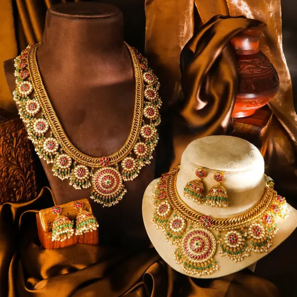 Lakshmi_Kundan_Temple_Jewellery_Combo_Set_K_1698n_Green