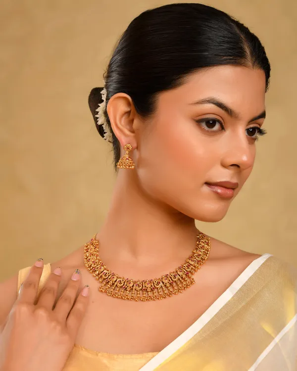 Elephant_Motif_Temple_Jewellery_Short_Necklace_Set_With_Jhumka_K_1870_Red