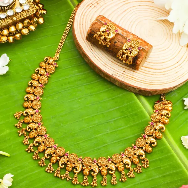 Elephant_Motif_Temple_Jewellery_Short_Necklace_Set_With_Jhumka_K_1870_Red