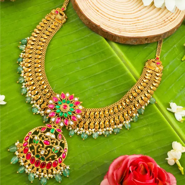 Floral_Temple_Jewellery_Short_Necklace_Set_With_Pendant_Jhumka_J_1069_Green