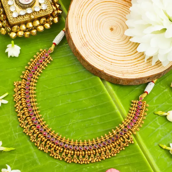 Ratna_Valli_Temple_Jewellery_Short_Necklace_Set_With_Stone_Work_K_1818_Red