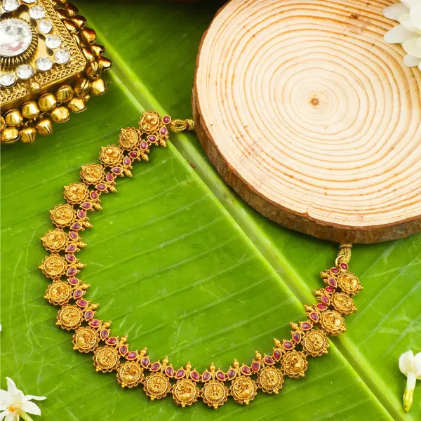 Subhadra_Kasu_Temple_Jewellery_Short_Necklace_Set_With_Coin_Motifs_K_1804_Red