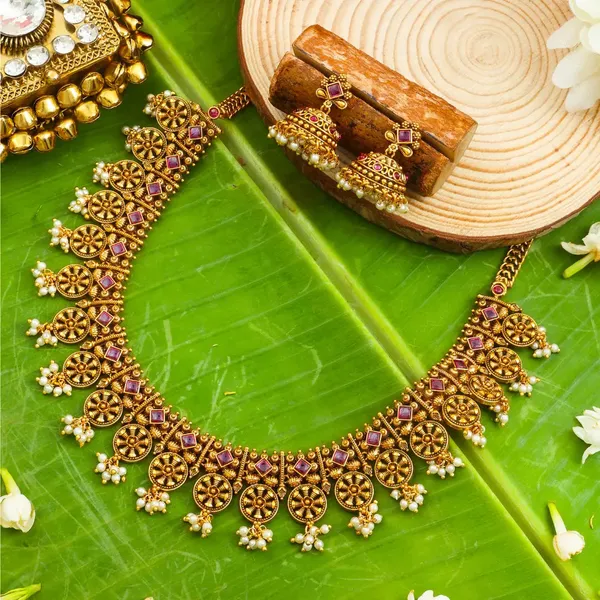 Chakra_Mukta_Temple_Jewellery_Short_Necklace_Set_With_Pearl_Detailing_K_1847_Red