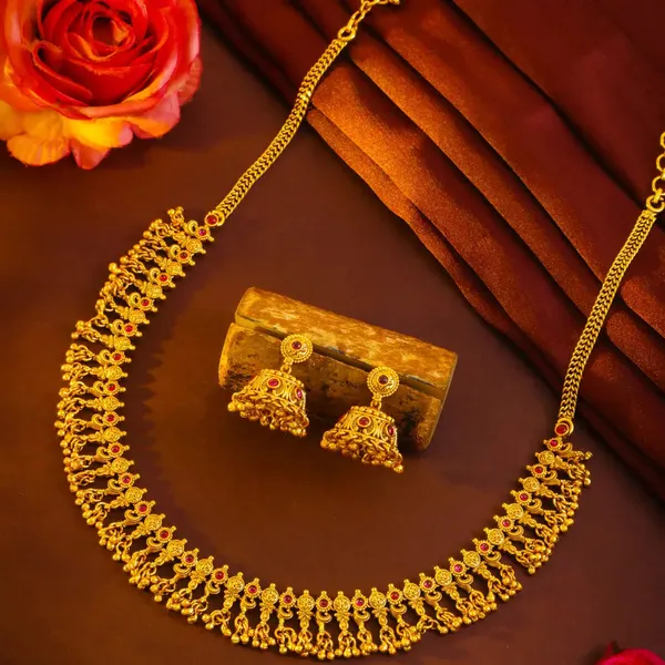 Ratna_Gajra_Short_Necklace_Set_Gold_Plated_Temple_Jewellery_K_1842_Red