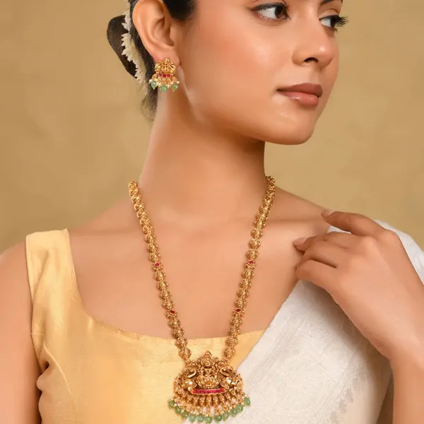 Kamalapriyan_Haram_Gold_Plated_Vishnu_Lotus_Temple_Necklace_Set_J_958_Red