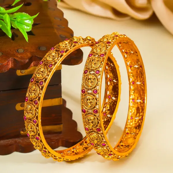 Ganga_Taranga_Kada_Bangle_Gold_Plated_Sacred_River_Wave_Bangle_V_2482_Red