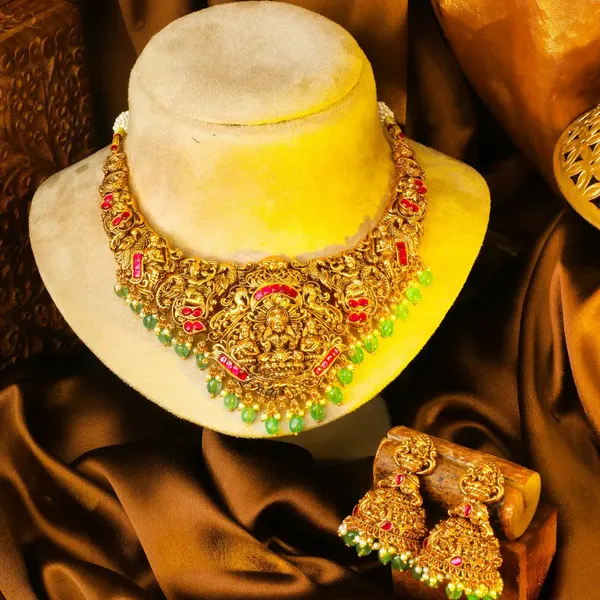 Andal_Mangala_Haar_Short_Necklace_Set_Gold_Plated_Temple_Jewellery_J_856_Red