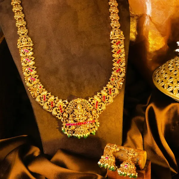 Bhuvana_Pushpa_Haar_Long_Necklace_Set_Gold_Plated_Temple_Jewellery_J_1052_Red