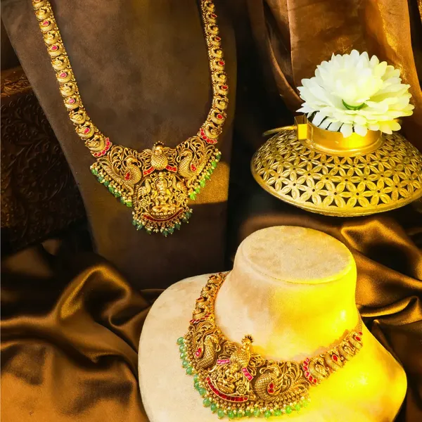 Swarna_Manga_Navaratna_Mala_Combo_Necklace_Set_J_1059n_Red