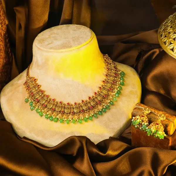 Muthu_Swarna_Kodi_Haar_Short_Necklace_Set_Gold_Plated_Temple_Jewellery_J_1029_Red