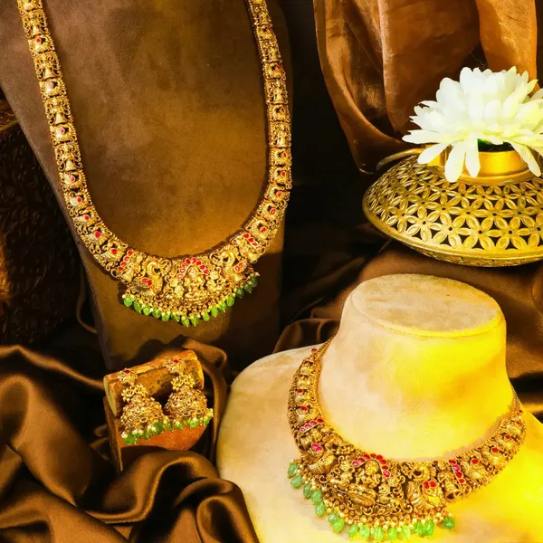Swarna_Muthu_Antique_Kanti_Combo_Necklace_Set_Gold_Plated_Temple_J_1027n_Red
