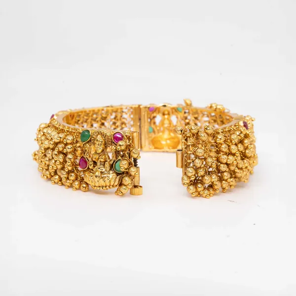 Lakshmi_Lotus_Antique_Gold_Plated_Bangle_K_999_Moti