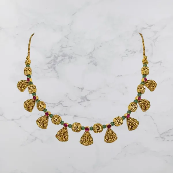Gold_Short_Necklace_Set_Graduated_Cone_Drop_Design_Red
