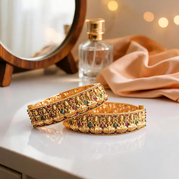 Handcrafted_Lakshmi_Gold_Plated_Bangle_Green