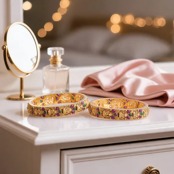 Elegant_Gold_Plated_Temple_Bangle_Green