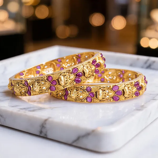 Elegant_Gold_Plated_Temple_Bangle_Red