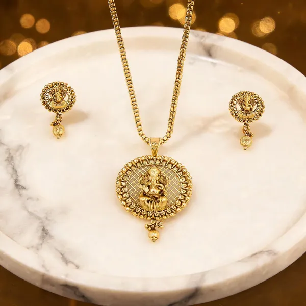 Gold_Premium_Design_Ganesha_Pendant_Set