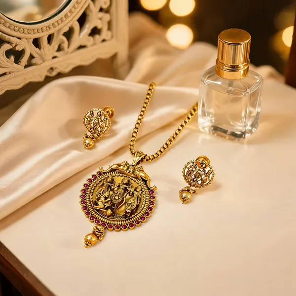Divine_Ram_Parivar_Temple_Pendant_Set_Red
