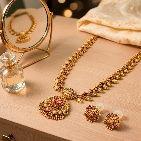 Lakshmi_Blessings_Necklace_Set_Design_Green