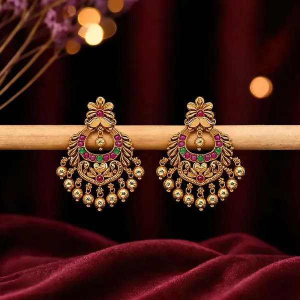 Antique_Chandbali_With_Ruby_Green_Beads_Red