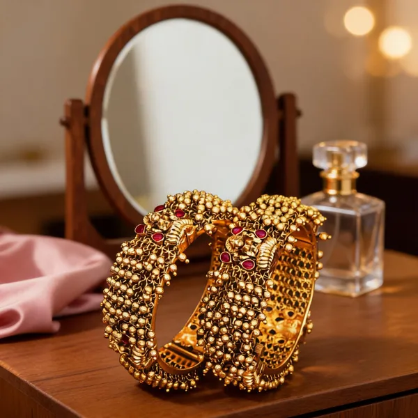 Lakshmi_Lotus_Antique_Gold_Plated_Bangle_Red