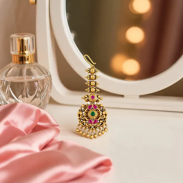 Royal_Lakshmi_Gold_Plated_Maang_Tikka_Green