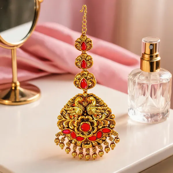 Antique_Gold_Plated_Maang_Tikka_With_Pink_Stones_Red
