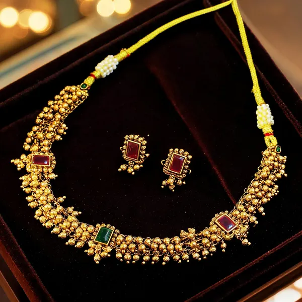 Gold_Plated_Temple_Necklace_Ruby_Pearl_Elegance_Gold_Green