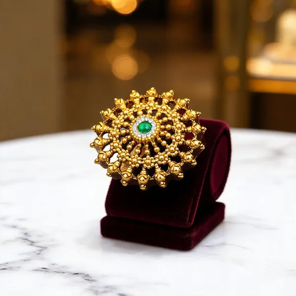 Dainty_Minimalist_Gold_Ring_South_Indian_Temple_Inspired_Design_Green