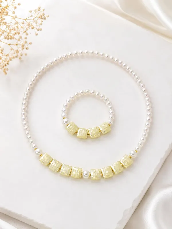 Yellow_Plastic_Pearl_Beaded_Necklace_Bracelet_Set_For_Girls