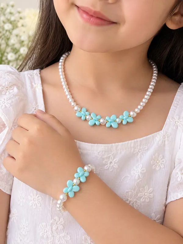 Blue_Acrylic_Butterfly_Pearl_Beaded_Necklace_Bracelet_Set_For_Girls