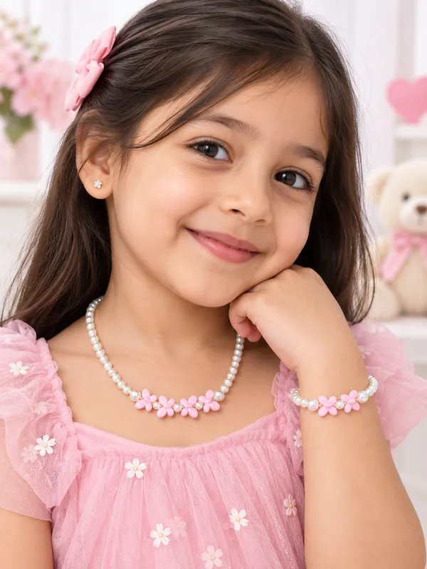 Light_Pink_Acrylic_Butterfly_Pearl_Beaded_Necklace_Bracelet_Set_For_Girls