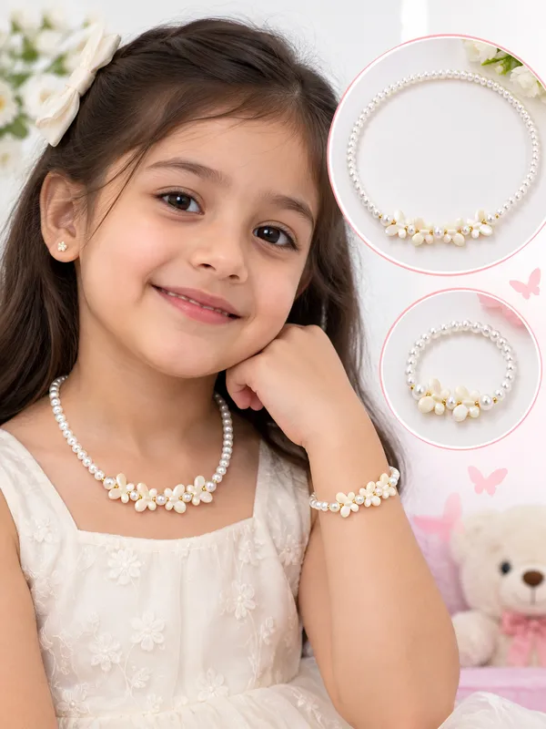 White_Acrylic_Butterfly_Pearl_Beaded_Necklace_Bracelet_Set_For_Girls