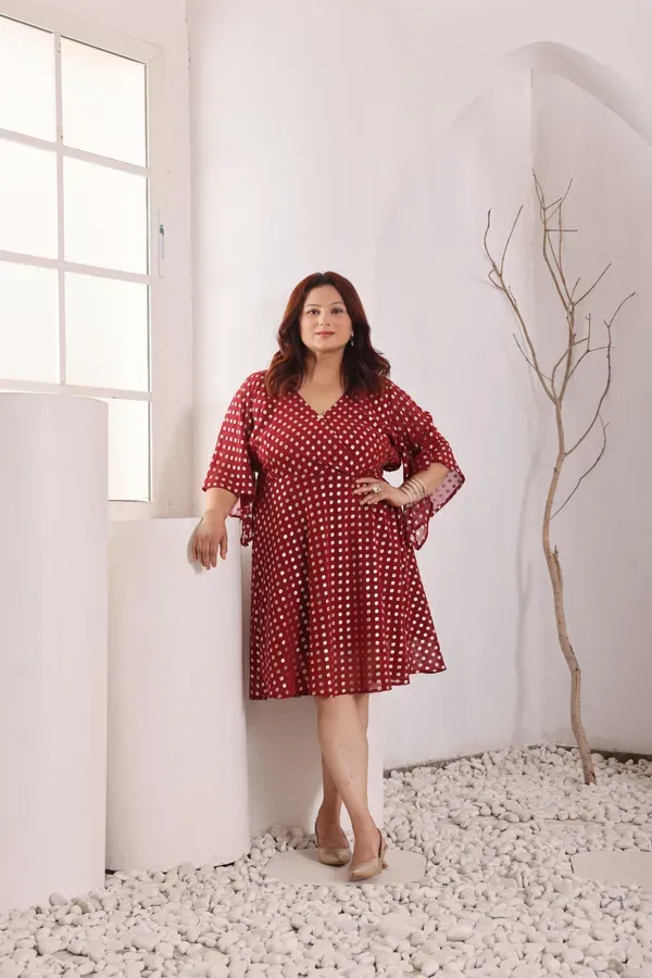 Plus_Size_Georgette_Foil_Print_Midi_Dress