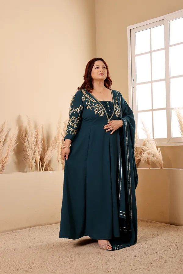 Georgette_Handwork_Embroidered_Gown