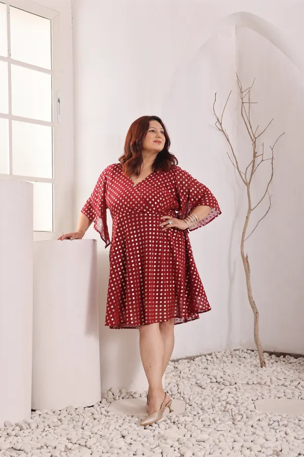 Plus_Size_Georgette_Foil_Print_Midi_Dress