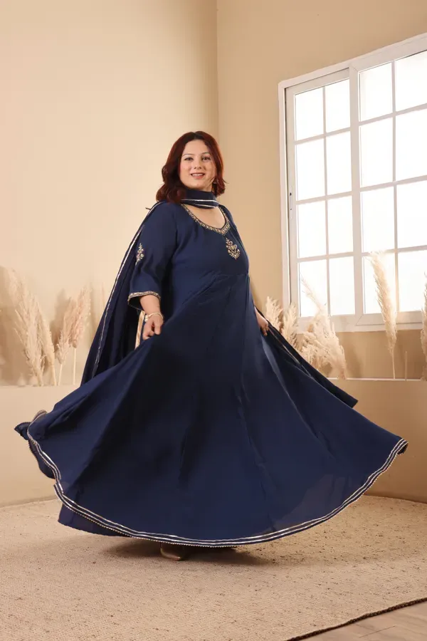 Georgette_Handwork_Embroidered_Gown