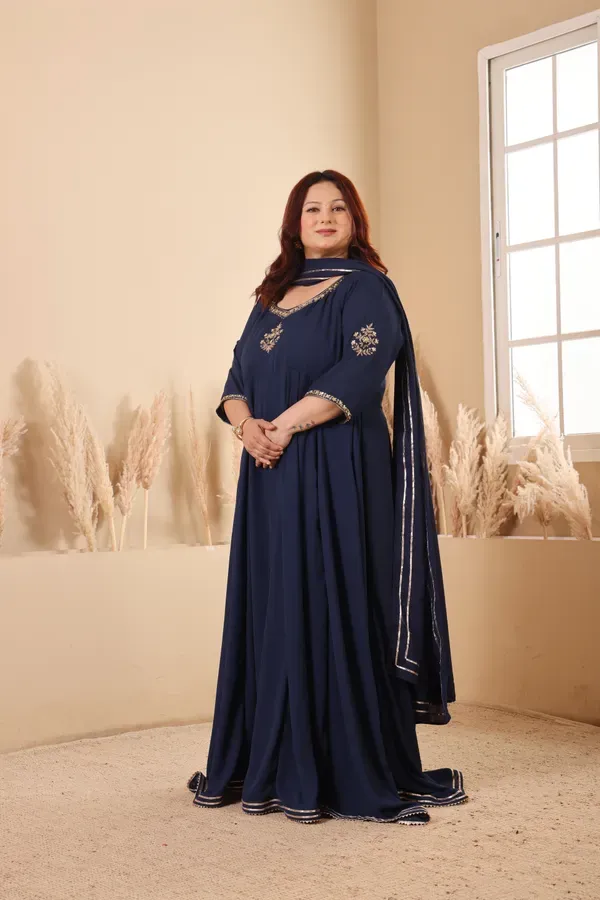 Georgette_Handwork_Embroidered_Gown