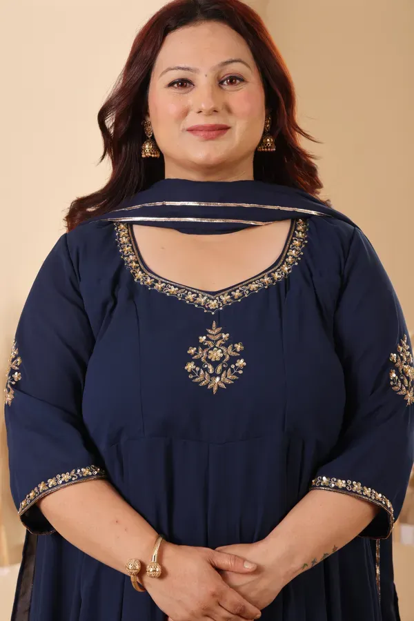Georgette_Handwork_Embroidered_Gown