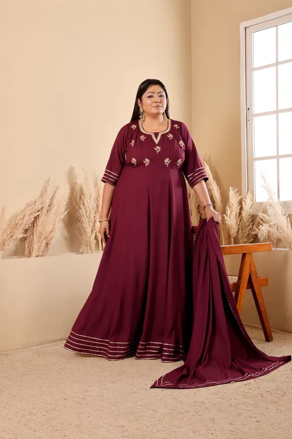 Georgette_Handwork_Embroidered_Gown