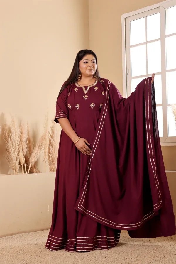 Georgette_Handwork_Embroidered_Gown