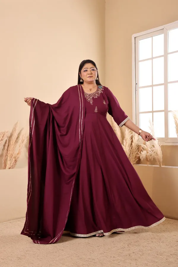 Georgette_Handwork_Embroidered_Gown