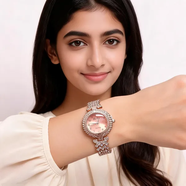 Rose_Gold_Stainless_Steel_Crystal_Analog_Bracelet_Watch_For_Women